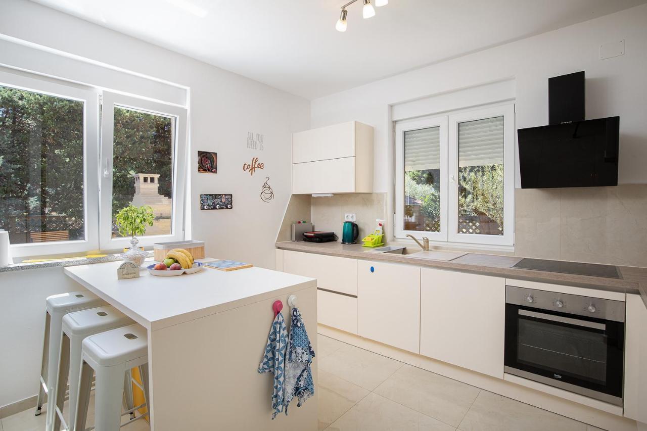 Apartment J&E Медулин Екстериор снимка