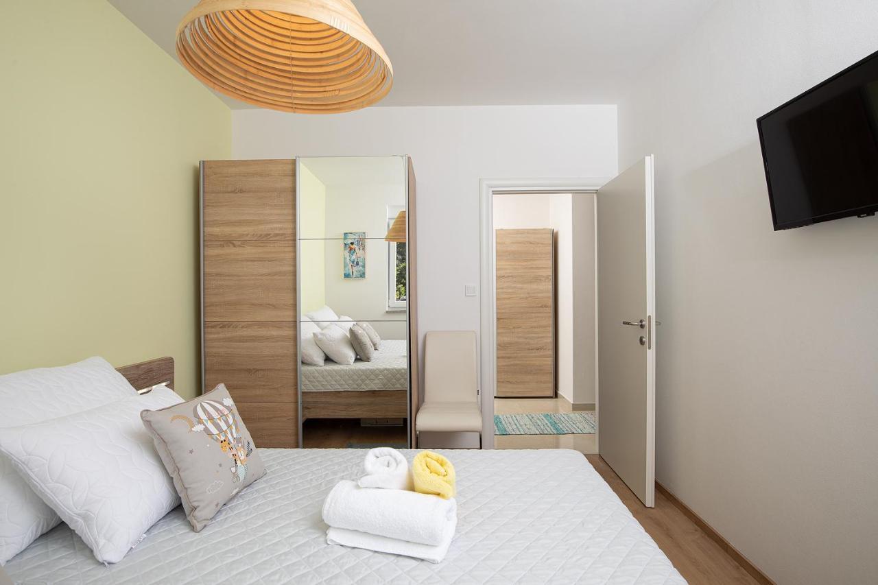 Apartment J&E Медулин Екстериор снимка